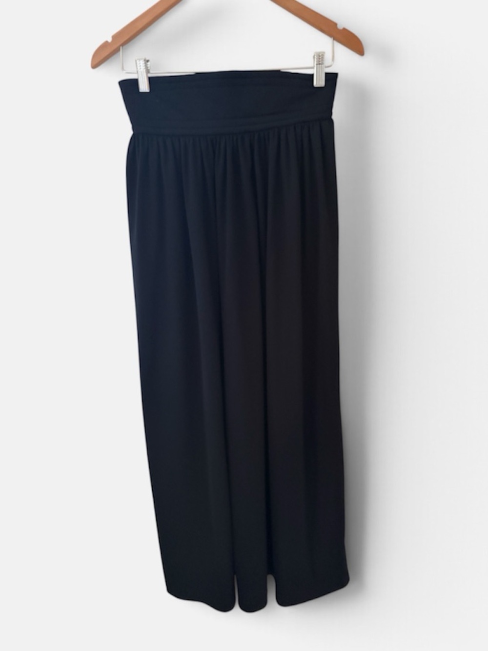 Vintage black high waisted maxi skirt